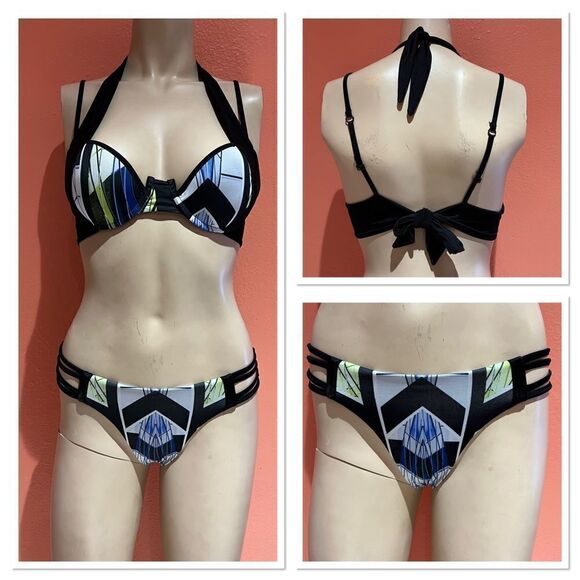 Beach bunny bikini set!!  - Picture 1 of 11